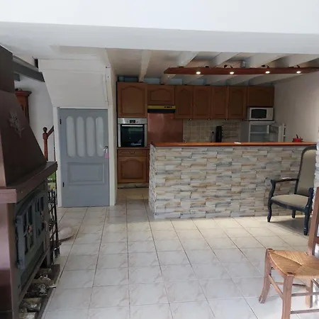 Holiday home Maison Campagne Vue Sur La Foret Lacaze